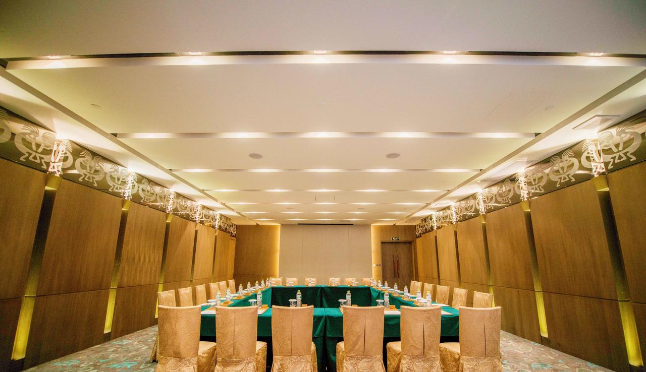 Gleetour Maya Hotel Ухань Экстерьер фото